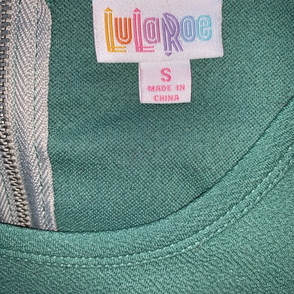 Short-Sleeve Green Fit & Flare Dress - Small - Picture 4 of 5